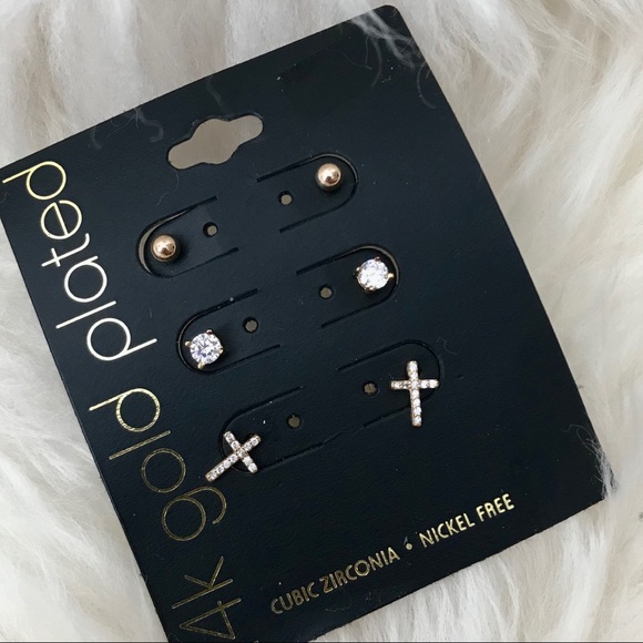 *NWT 14k Gold Plated Earring Set - Picture 1 of 3